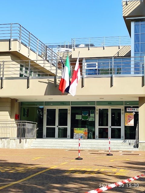 Scuola Primaria Renzo Pezzani