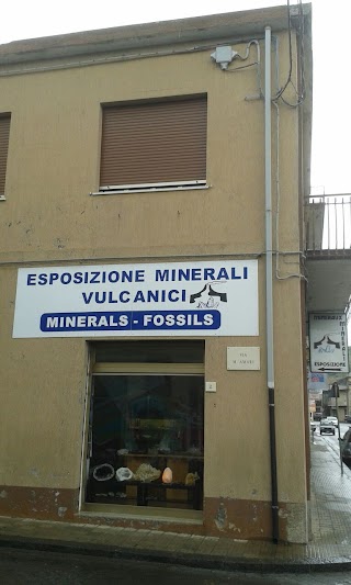 Esposizione Minerali Vulcanici