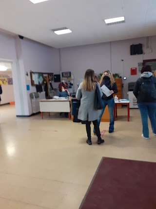 Scuola primaria "B. Munari"