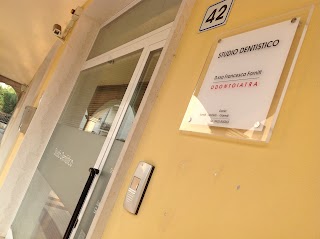 Studio Dentistisco Forniti Dr.ssa Francesca