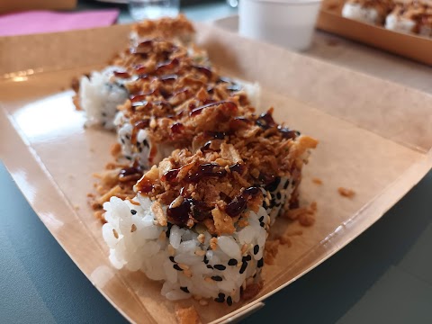 Rhio Sushi & Pokè