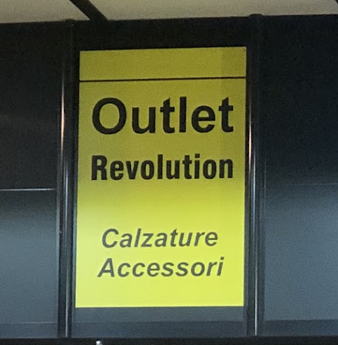 Outlet Revolution