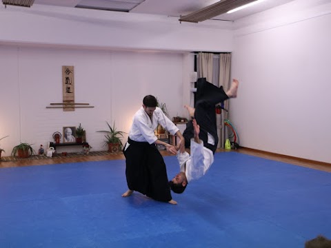 AIKI CENTER - Scuola di Aikido