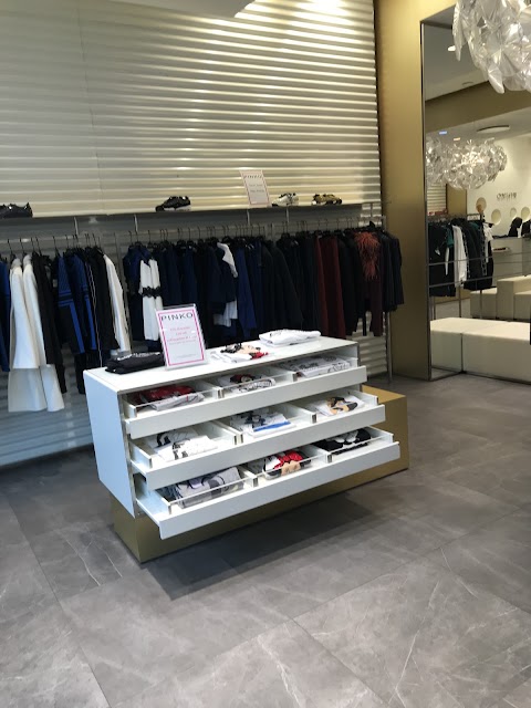 Pinko Outlet Castel Romano