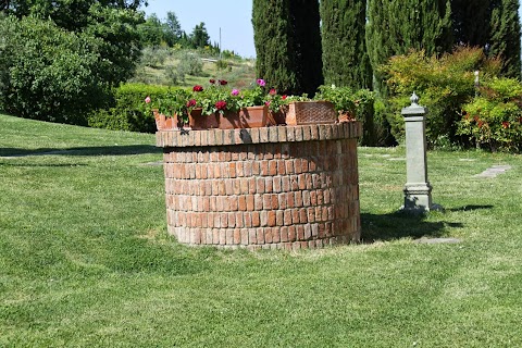 IL CIGLIERE Restored Barn in Tuscan Countryside