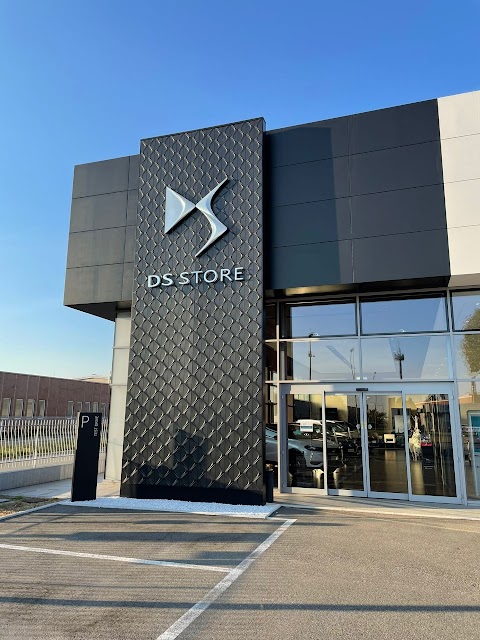 DS STORE NOVARA - Concessionaria DS Automobiles