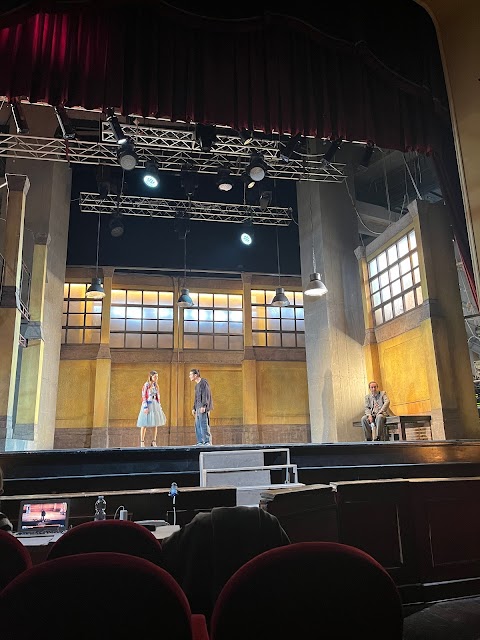 Trianon Viviani - teatro della Canzone napoletana