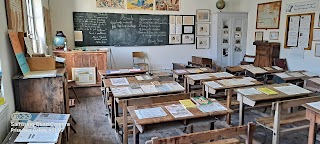 L'école D'autrefois À Brunissard.