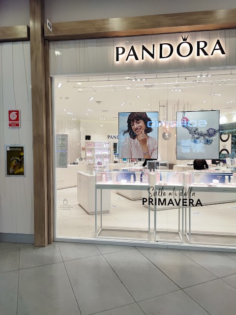 PANDORA Concept Store