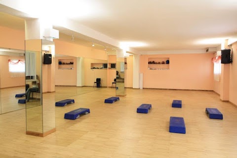 Scuola di Danza e Fitness Danzaoggi Fontana