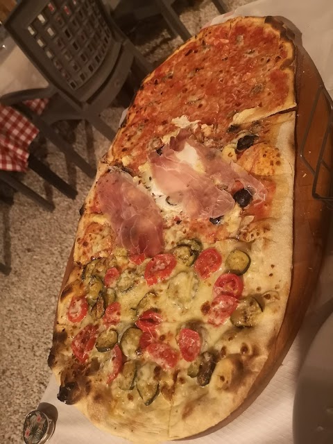 Osteria Salicicchia Pizzeria/Ristorante