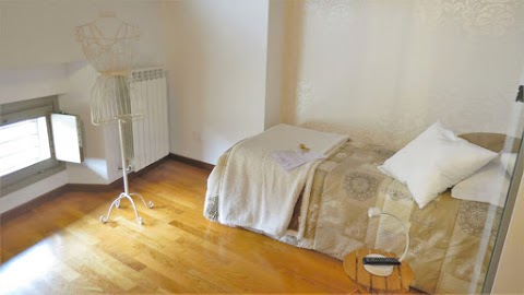 Donizetti Royal rooms guesthouse and Attic apartment