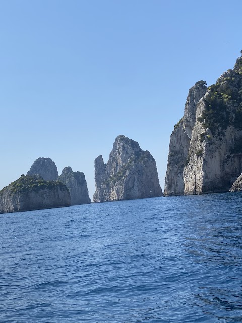 AirOne Boat Rental Noleggio Barche e Gommoni Escursioni in barca Capri Positano Amalfi