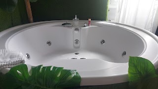 Jacuzzi Rooms