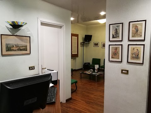 Dott. Nastro Siniscalchi Riccardo Studio Dentistico