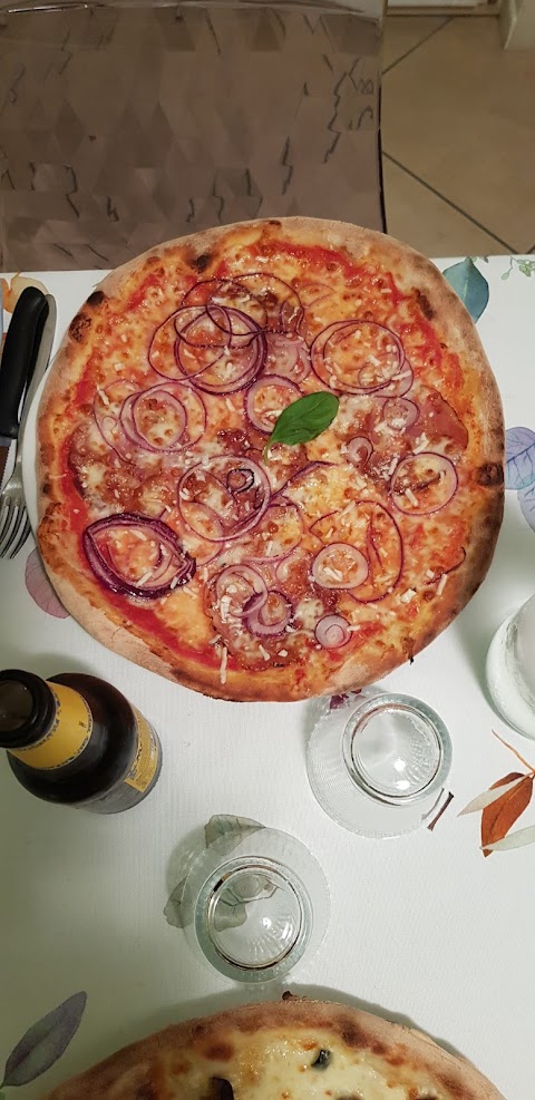 Vizzi - Officina della Pizza