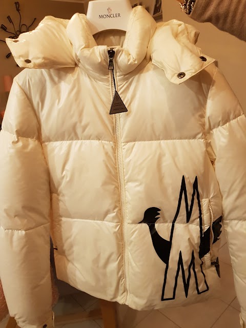 Moncler Outlet