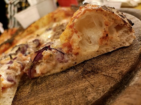 Elvy’s Neapolitan Pizza