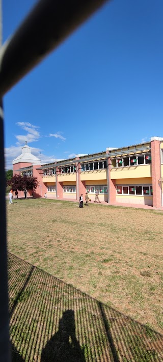 Scuola primaria 1° maggio - pile (ex Gianni Rodari)