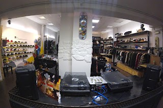 Backjump Street Shop Bari