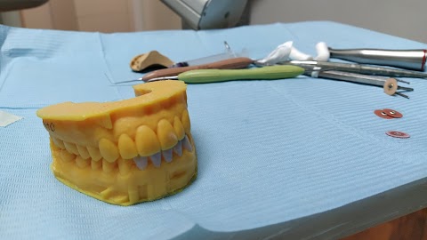 Studio Odontoiatrico e Dentistico a Roma Tiberi