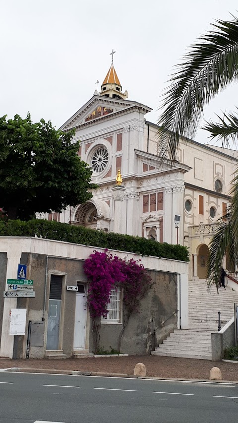 Santuario Gesù Bambino di Praga