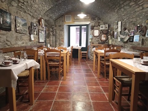 Trattoria Della Bietola Di Dani Alfonso E Massari Giuliana