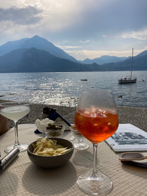 Varenna Caffè Bistrot