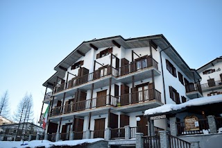 Residence I Rododendri Marpes Sas