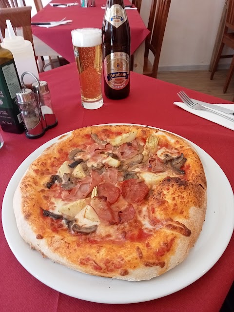 Pizzeria Bar Napule è