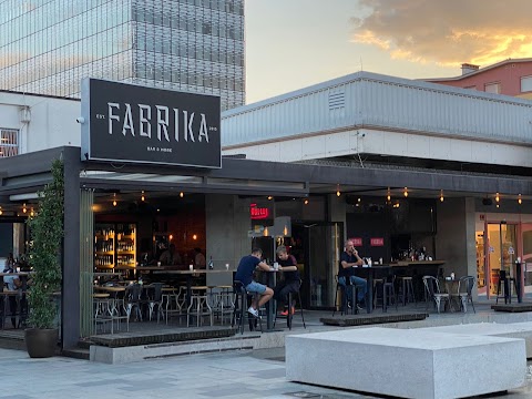 Fabrika