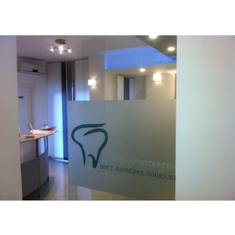 Dentista Odontoiatra Chirurgo Implantologo Portici Sorrentino Dr. Giuseppe