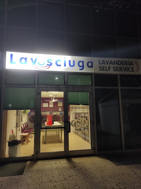 Lavasciuga lavanderia self service