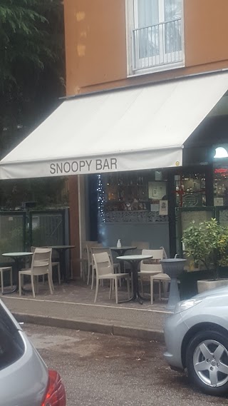 Snoopy Bar