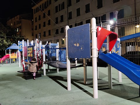 Area giochi / Free playground