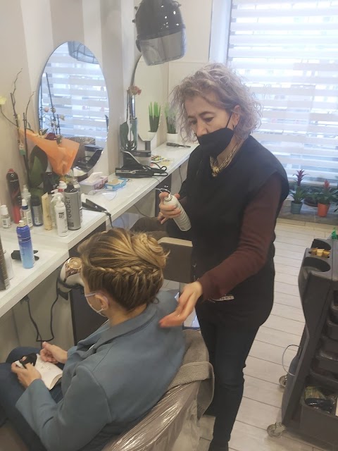 Dacci un Taglio Coiffeur di Pina Projetto