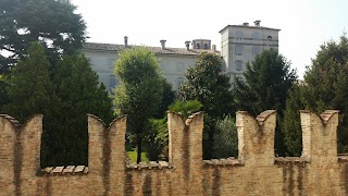 Bar Del Chiosino di Abeyratne Anura