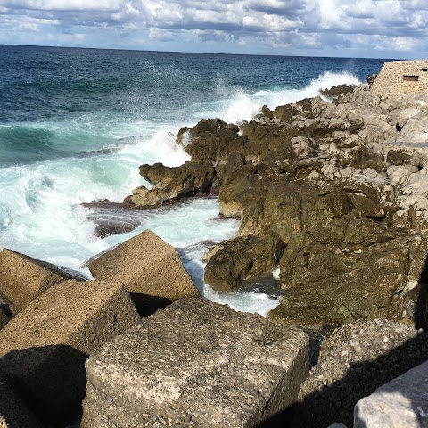 Punto di vista dalle scale al mare