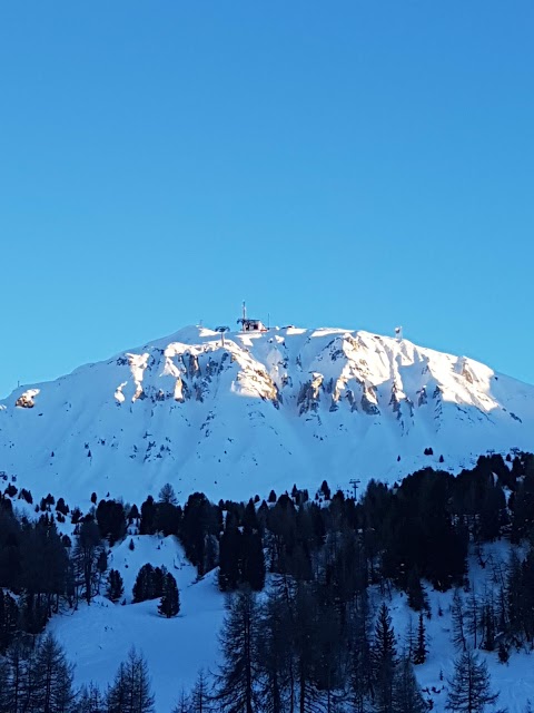 ski olympic hotel graciosa