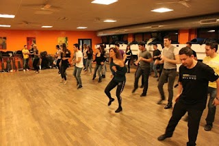 Salsabeatdance - Corsi latino americano a Milano