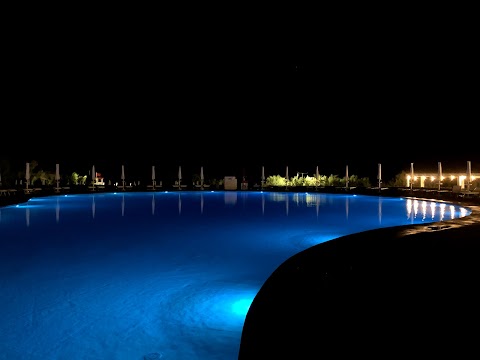 Piscina con acqua di mare