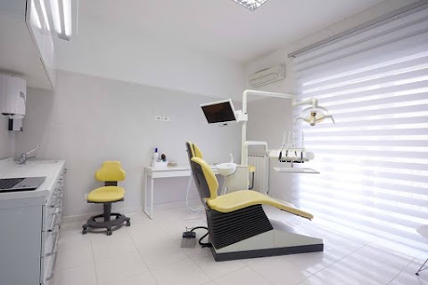 Studio dentistico Civai Dr. Savino - Torre del Greco