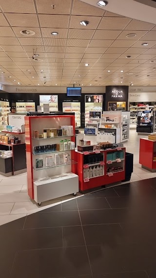 Heinemann Duty Free (BLQ)