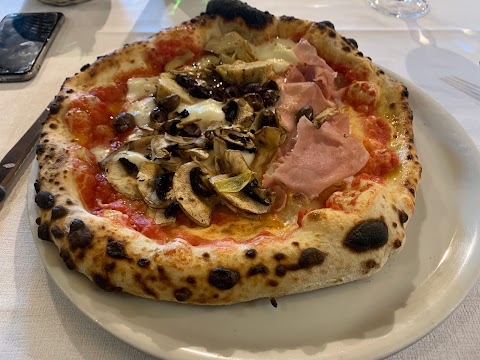 Don Camillo Italian Restaurant Pizza