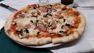 Pizzeria La Tettoia Di Todisco Giovanni