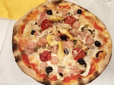 Pizzeria Ristorante Maroni Di Maroni Daniela