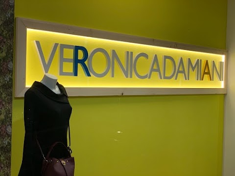 Negozio Abbigliamento Uomo Donna Veronica Damiani & Co.