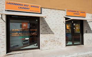 LAVANDERIA SELF - SERVICE LAUNDRY PESCHIERA D/G