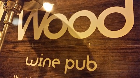 Wood Wine Pub