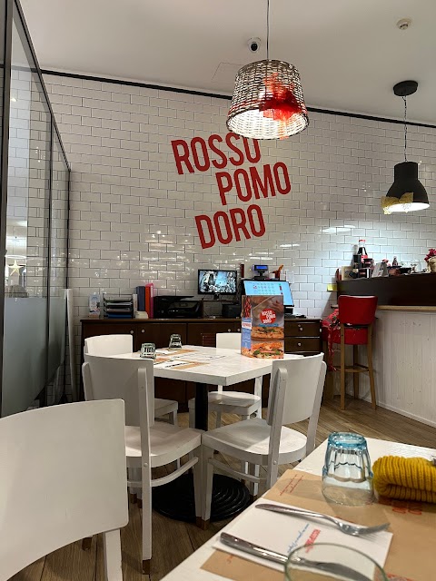 Ristorante Pizzeria Rossopomodoro